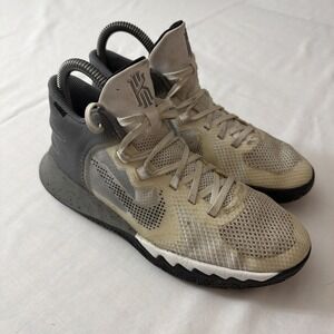 Nike Kyire Flytrap 5 Youth Athletic Shoes DD0340-112 size 3.5Y Shoe Discontinued